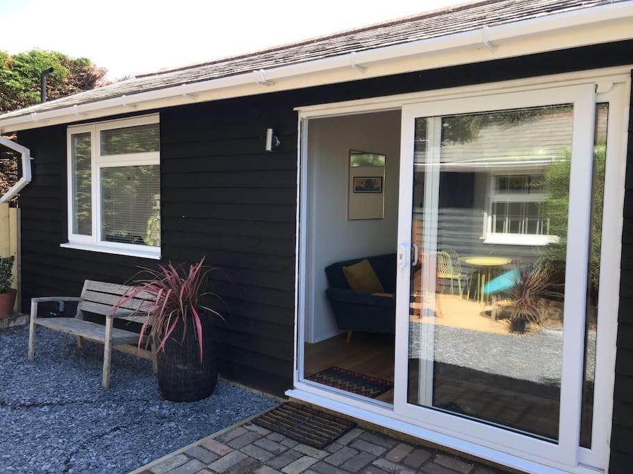 The Bay Cabin, Secluded Retreat Freshwater Bay Экстерьер фото